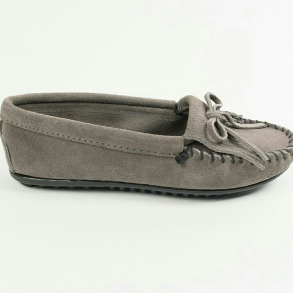 minnetonka gray moccasins